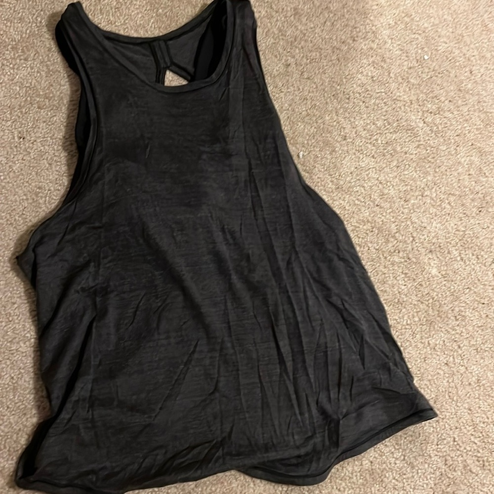 Lululemon tank with open back and built in bra - Picture 1 of 4